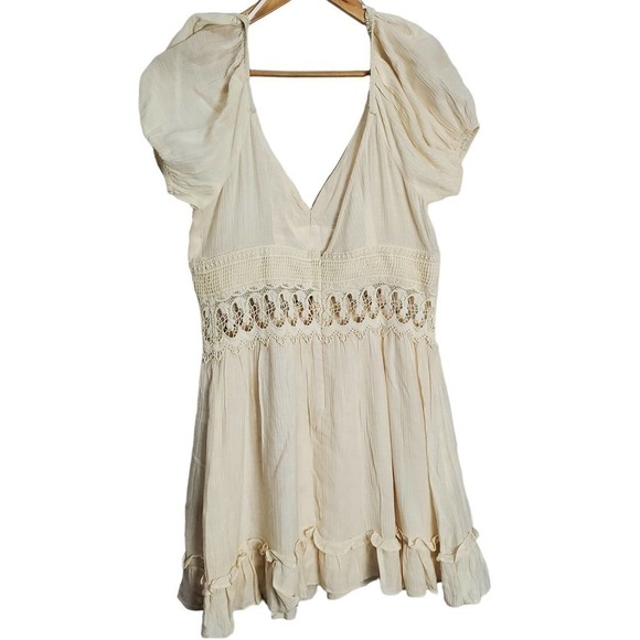 Lulus Dress Womens Size Small Cream Lace Puff Sleeve Ruffle Mini Short Woven - Picture 2 of 13
